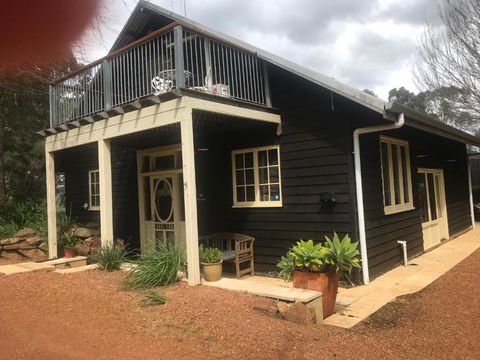Oak Tree Barn Bridgetown - Your Accommodation 4