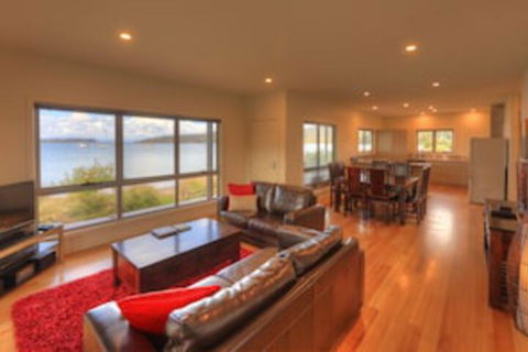 Fairwinds - Essentially Tas - Your Accommodation 0