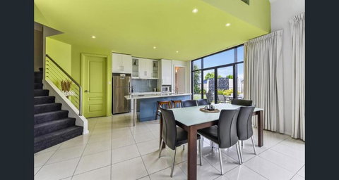 Merlot Verdelho Townhouses - Your Accommodation 3