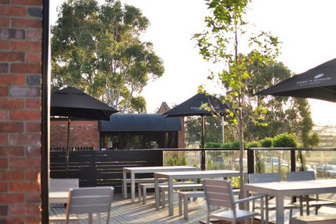 Entally Lodge - Your Accommodation 5