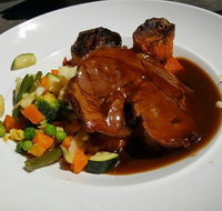Toolshed Bar  Grill - Your Accommodation