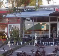 Cafe Deja Vu Toronto - Your Accommodation