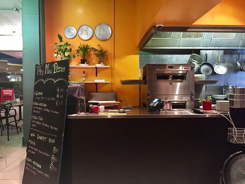 T4's Gourmet Pizza & Pasta - Your Accommodation 0