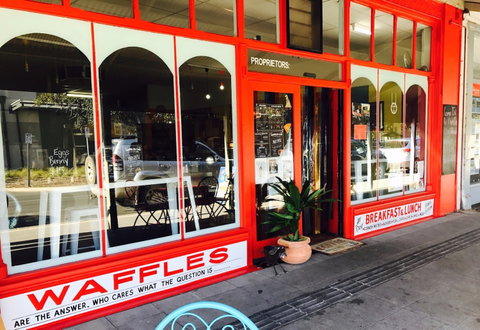 Wafflin On Cafe - Your Accommodation 2