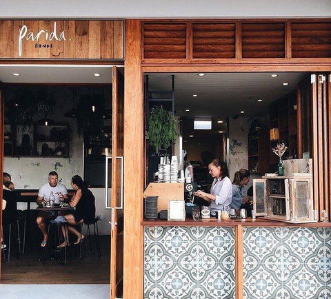 Harry's Grill - Your Accommodation 7