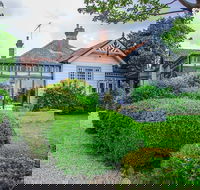 Pins on Lurline - Your Accommodation