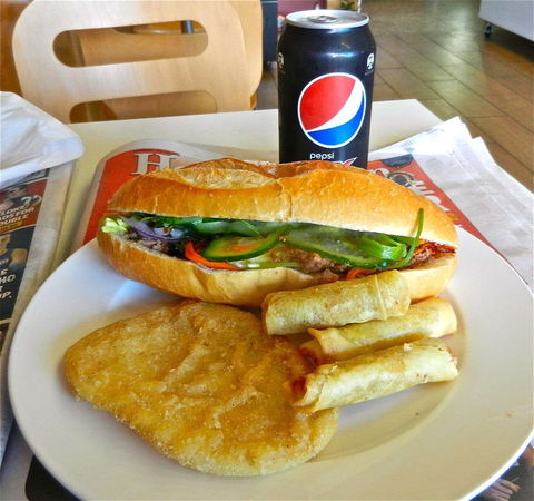 VN Wrap 'n' Roll - Sunshine North - Your Accommodation 0