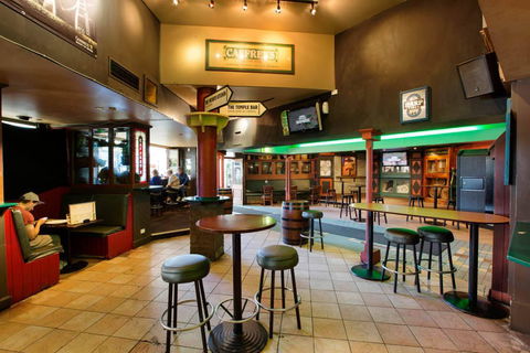 O'Malley's Irish Bar - Mooloolaba - Your Accommodation 0