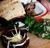 Worn-Out-Wares Cafe - Your Accommodation