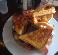 Three C's Cafe - Your Accommodation