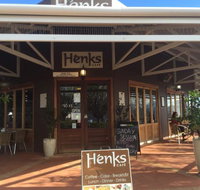 Henk's Cafe - Your Accommodation
