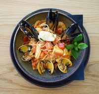 Sneaky's Restaurant - Your Accommodation