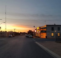 rising Sun Hotel - Your Accommodation