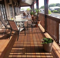 Commercial Hotel Clermont - Your Accommodation
