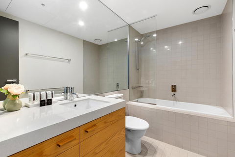 DPC New Quay - Your Accommodation 7