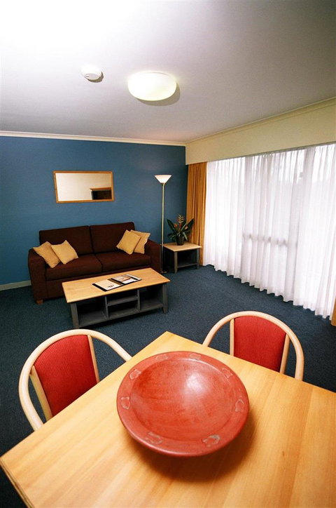 Mount Ommaney Hotel Apartments - Your Accommodation 5