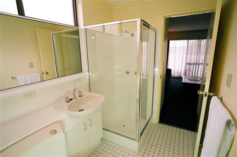 Mount Ommaney Hotel Apartments - Your Accommodation 6