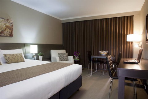 Pavilion on Northbourne - Your Accommodation 3