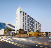Holiday Inn Express Sydney Airport - Your Accommodation