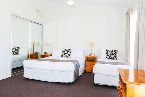 Comfort Inn Premier Coffs Harbour - Your Accommodation 5