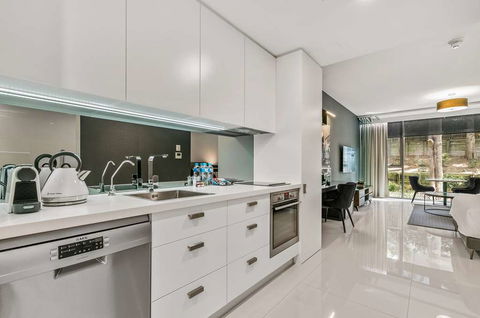 Good Life Suites - Your Accommodation 5