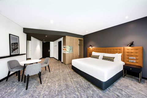 Vibe Hotel North Sydney - Your Accommodation 12
