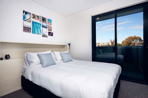 Veriu Camperdown - Your Accommodation 8