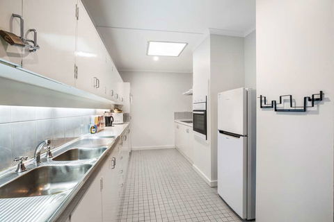 Nightcap at Coolaroo Hotel - Your Accommodation 2