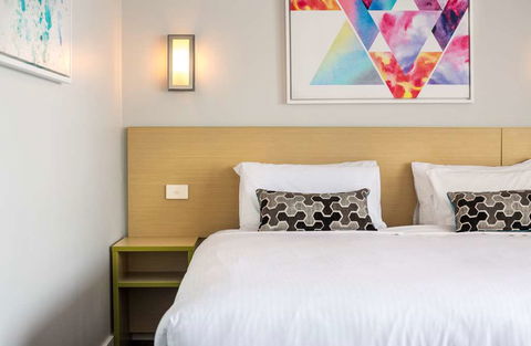 Nightcap at Coolaroo Hotel - Your Accommodation 7