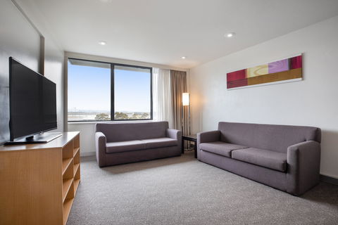 Holiday Inn Melbourne Airport - Your Accommodation 12
