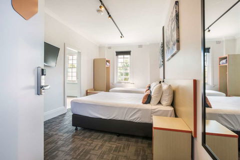 Nightcap At Regents Park Hotel - Your Accommodation 5