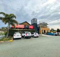 Nightcap at Hinterland Hotel - Your Accommodation