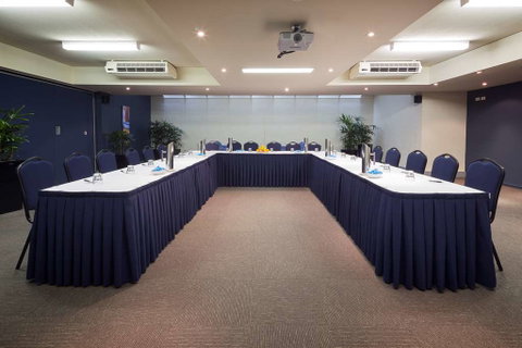 Canberra Parklands Central - Your Accommodation 2