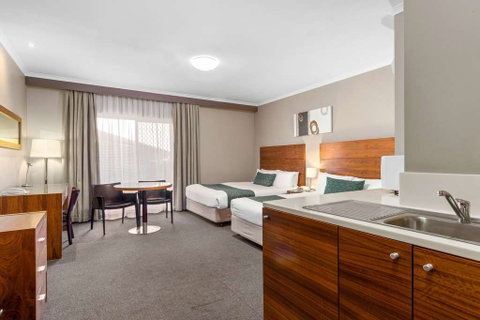 Quality Hotel Dickson - Your Accommodation 6