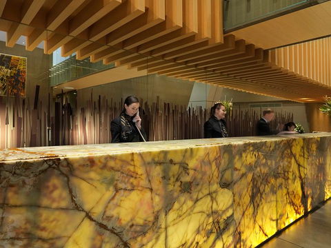 Meriton Suites World Tower - Your Accommodation 1