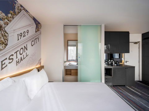 Novotel Melbourne Preston - Your Accommodation 4