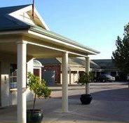 Country Gardens Motor Inn - Your Accommodation