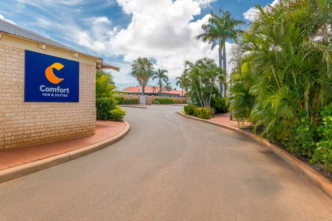 Comfort Inn & Suites Karratha - Your Accommodation 2
