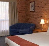 Akuna Motor Inn - Your Accommodation