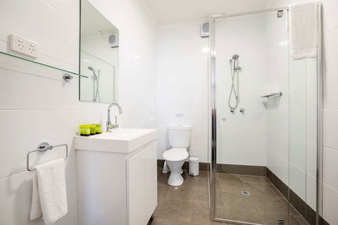 Nightcap At Finsbury Hotel - Your Accommodation 1