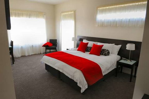 York Cove - Your Accommodation 1