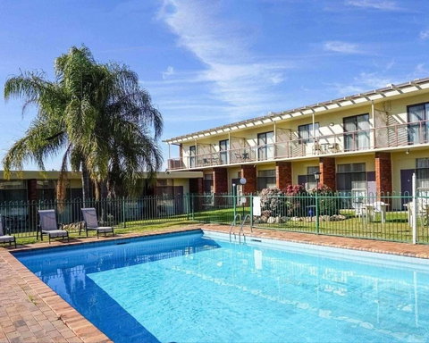 Redhill Tamworth Motor Inn - Your Accommodation 0