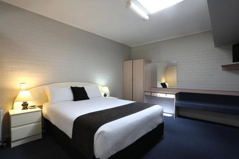 Redhill Tamworth Motor Inn - Your Accommodation 1