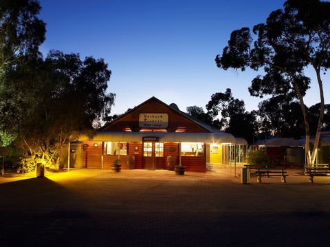 Outback Hotel & Lodge - Your Accommodation 0