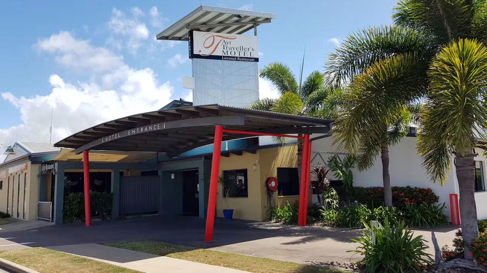 Ayr QLD Your Accommodation