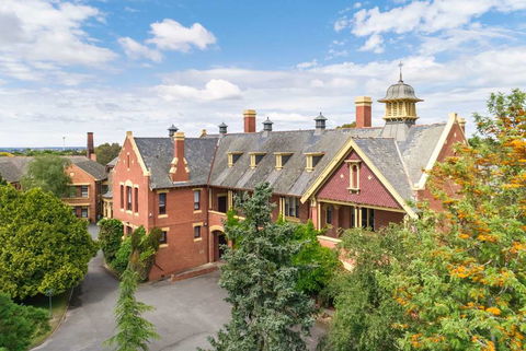 Club Wyndham-Trademark Collection - Your Accommodation 1