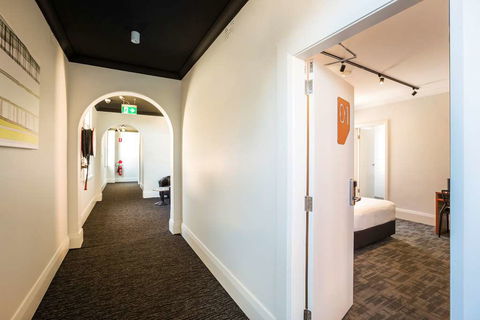 Nightcap At Regents Park Hotel - Your Accommodation 6