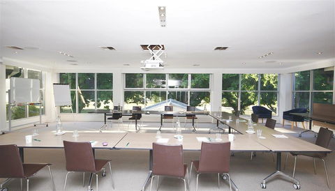 Forrest Hotel & Apartments - Your Accommodation 4