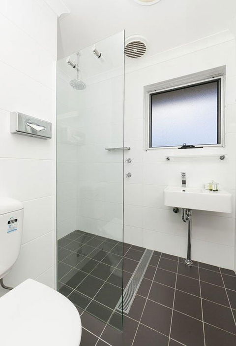 Forrest Hotel & Apartments - Your Accommodation 5