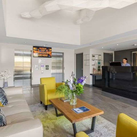 H on Mitchell Apartment Hotel - Your Accommodation 0